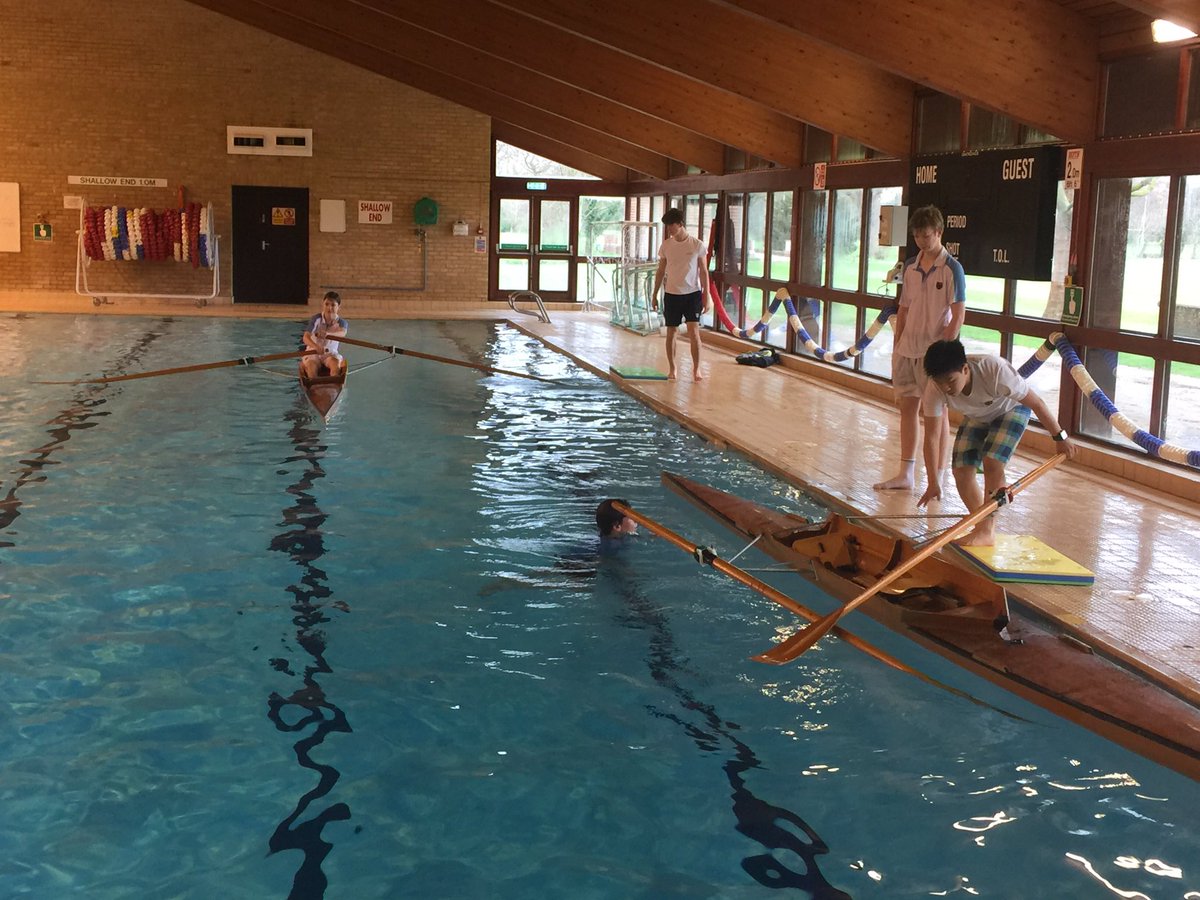 EtonRowing's tweet photo. #TheMonarch putting the boys through the #CapsizeDrill. #TheMonarch #NinthMan #FBlock #FromTinyAcorns https://t.co/x9N4QutZ9H