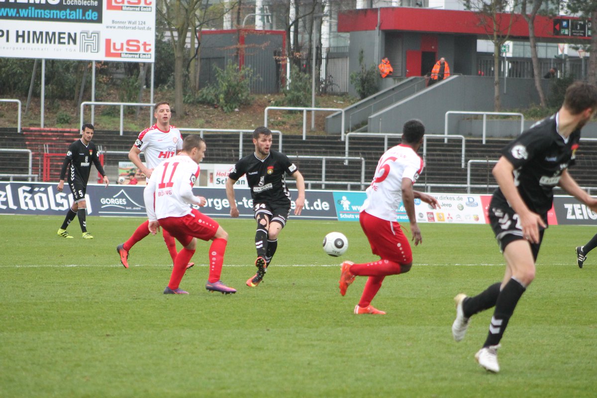 sgaspach's tweet photo. Guten Morgen #Dorfklub-Fans. 📷&amp;📄 von der gestrigen Partie bei @fortuna_koeln gibt's unter https://t.co/joJQLr6UBW. Schönen Sonntag! #FORSGA https://t.co/KVV5HoBYat