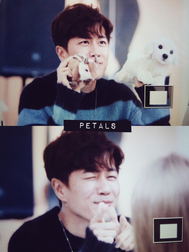 PETALS0415's tweet photo. 170319 동대문현대시티아울렛 1주년기념 싸인회 #젝스키스 #제이워크 #장수원 프리뷰

😭😭😭
다람쥐와 백구를 손에 든 수원♡ https://t.co/t7JVuQhw3m