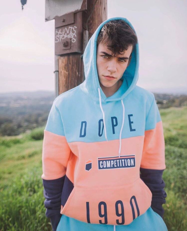 pressplayPT's tweet photo. Já viram as recentes fotos do Wes tiradas pelo fotógrafo @_Shemoi ? https://t.co/GPMt4OppmD