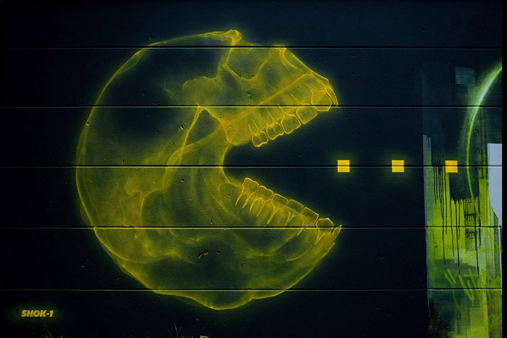 scott_kerr's tweet photo. Fantastic mural in Hamburg of an X-ray of Pac-Man, by street artist SHOK-1

Titled "The Consumer" https://t.co/lDFErLV5S7