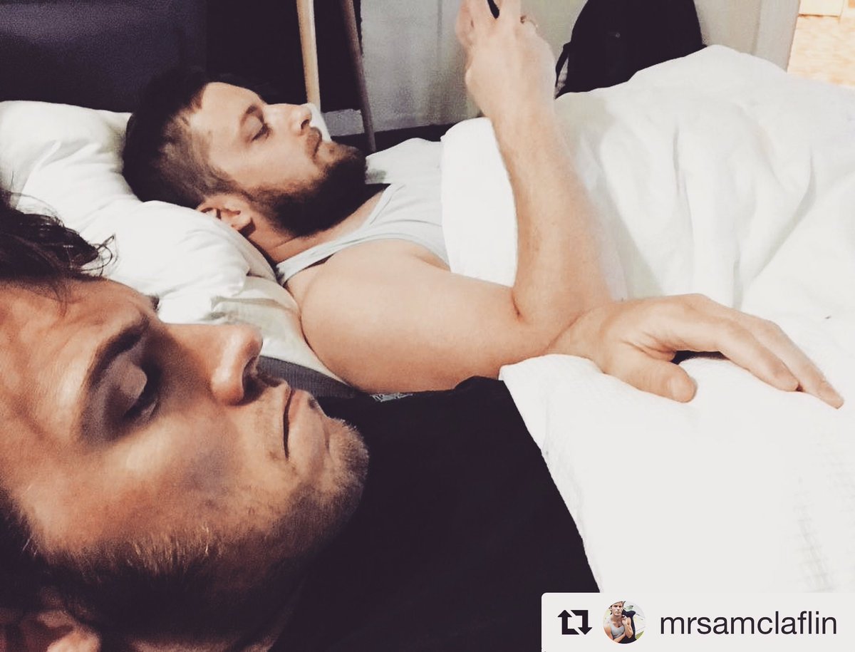 SamClaflinFans's tweet photo. Looks like a nice lazy Sunday for @samclaflin &amp; @lukeCSWcarroll over in Aus! 😊🍕(https://t.co/iqsxTafHvc) https://t.co/leAjvF8hVU