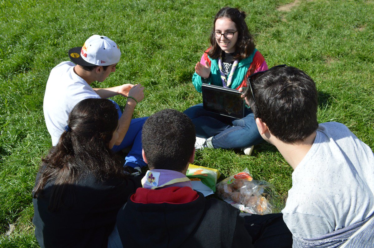 O Clan traballou coa UE os estereotipos e a presión social exercida pola publicidade. Sempre actitude crítica <a href="/scoutsdegalicia/">ASDE Scouts Galicia</a> <a href="/scout_es/">Scouts de España (ASDE)</a>