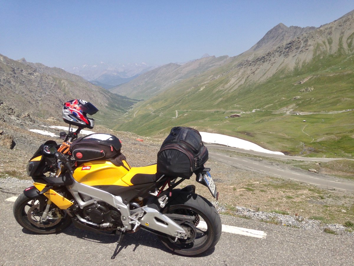 giroola's tweet photo. Ready for this kind of #adventure ? #alps #colleagnello #wecallthishome #giroola #goodtrips #welltakeyouthere #april18th2017 #motogiroola https://t.co/bwfAxLAdaN
