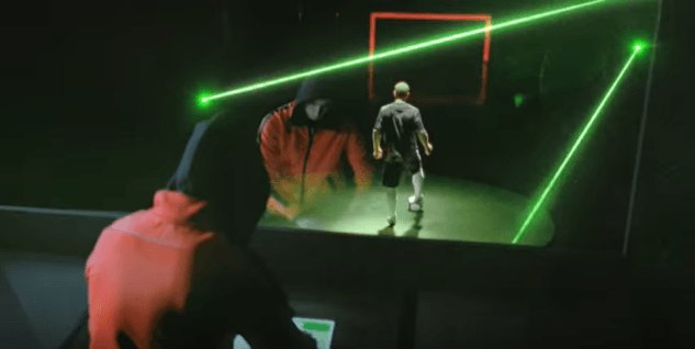 zeitfensterDE's tweet photo. Nike Total 90 Commercial starring Wayne Rooney and Fernando Torres https://t.co/WVM0lhw1FR https://t.co/k6RFi5wAYr