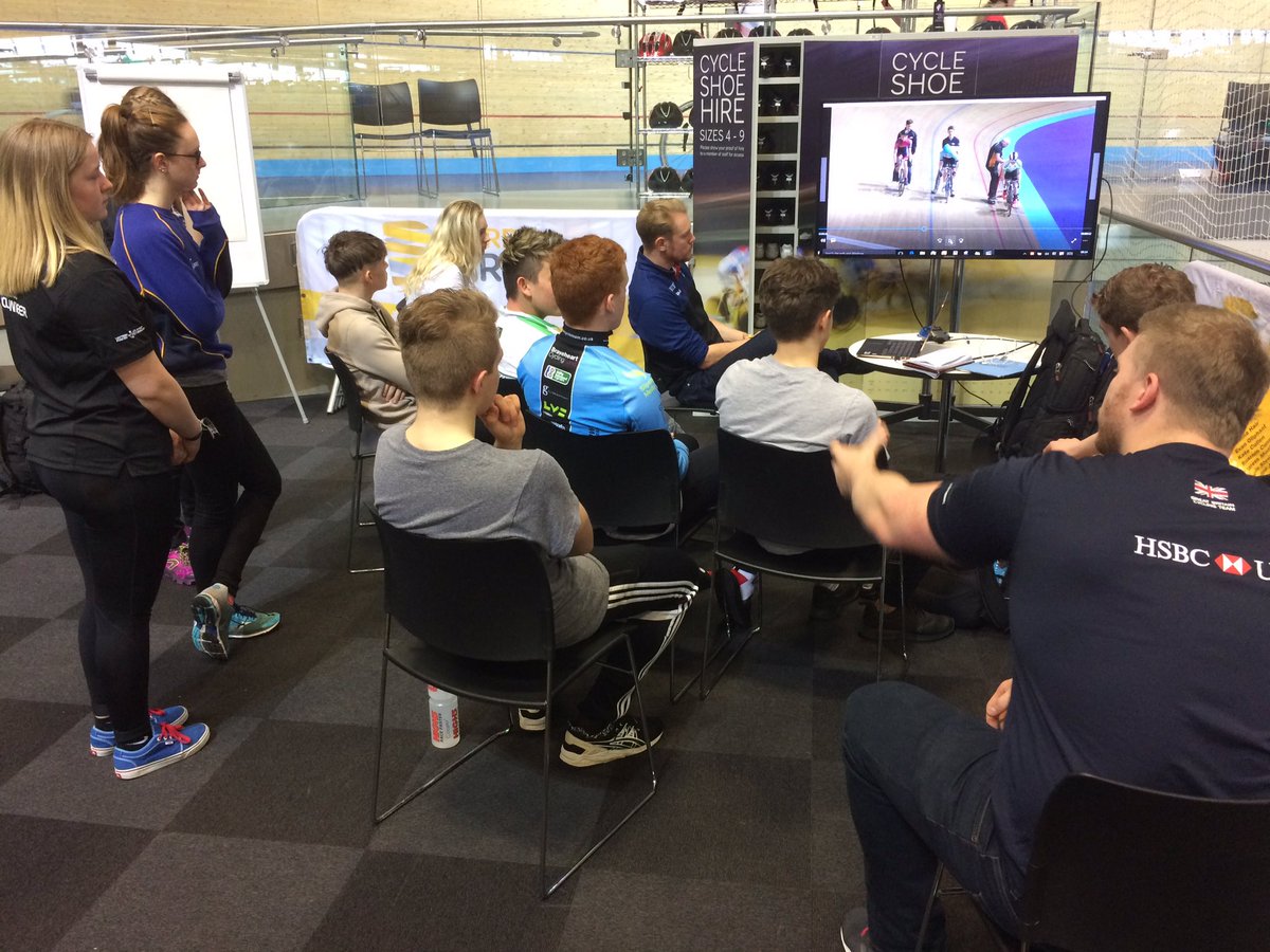 Fbroche's tweet photo. This covers a piece from our Apprentice track weekend: Foundation coach ✅ Academy coach ✅ Volunteers ✅ Riders ✅ Learning ✅ #RiderRoute https://t.co/XvVztDPrGE