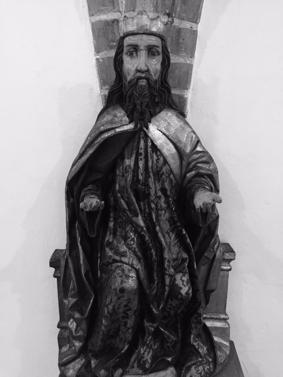 Dawno w sztuce sakralnej niewidziany - Bóg Ojciec  #torun #ratusz #staromiejski