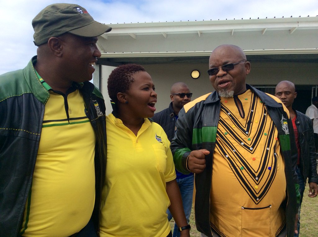 GwedeMantashe1's tweet photo. Today, I'm delivering a keynote address at a #CadresForum in the Ndlambe Sub-Region #ANCinTheStreets https://t.co/tnQd1hf9AJ