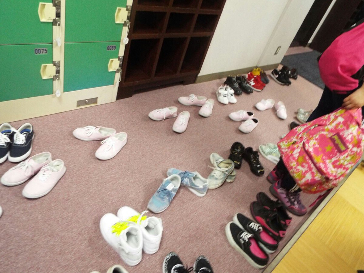 ট ইট র Partypeople3 3月18日樟蔭中学校を卒業しました このグループができたのは中２の年明けくらいやったかな この 6人でお揃いのものいっぱい 思い出もいーーーっぱい 高校でも集まろうね パリピの皆だいすき さんおーも最高でした