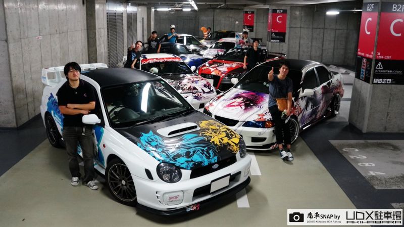 JapaneseStation's tweet photo. Wow, Tempat Parkir di Tokyo ini Penuh Dengan Mobil Itasha! | https://t.co/W6ZXk2S8HB https://t.co/cJSdenHecQ