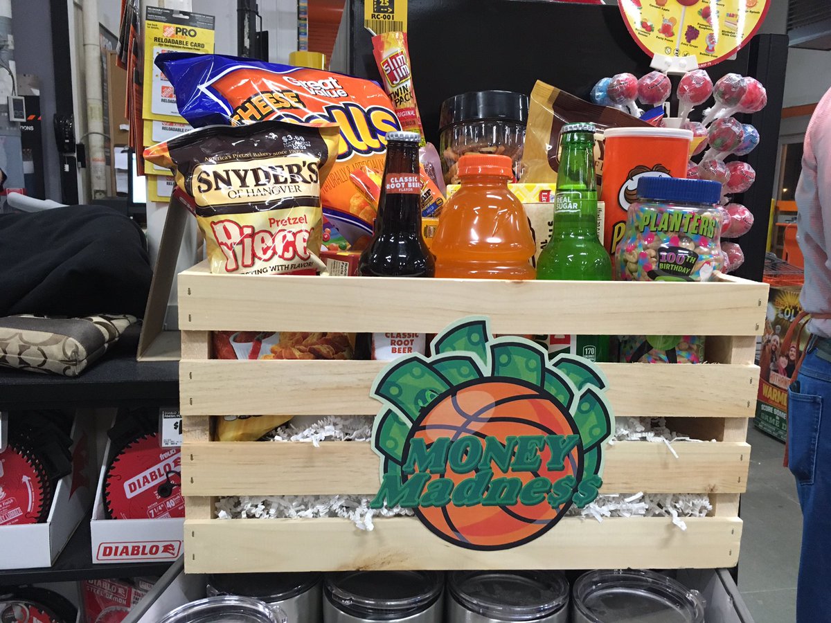 tonya_wolfe's tweet photo. We got prizes here folks! Who's gonna be the lucky ones? @kelly_broyles @Paul_Haitsch @thdshawn1 @ThdColerain https://t.co/xeSqKGZQrb