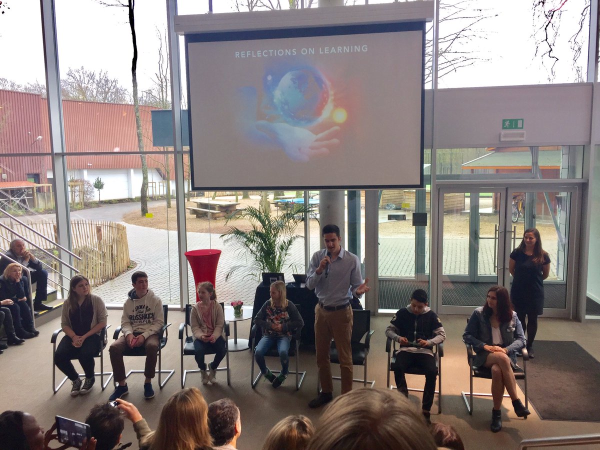 cloudlord's tweet photo. @mfurdyk & @jenergy @takingitglobal http:https://t.co/LKmh0HkTlZ Students reflect on processing solutions to complex projects #ISBLbD https://t.co/6SLnFeZlMS