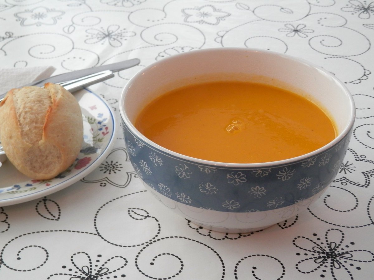 caravanpark's tweet photo. Delicious homemade carrot &amp; coriander soup at the Old Station #Tearoom New Radnor, #Powys. Call in today https://t.co/EAbX9u75dk