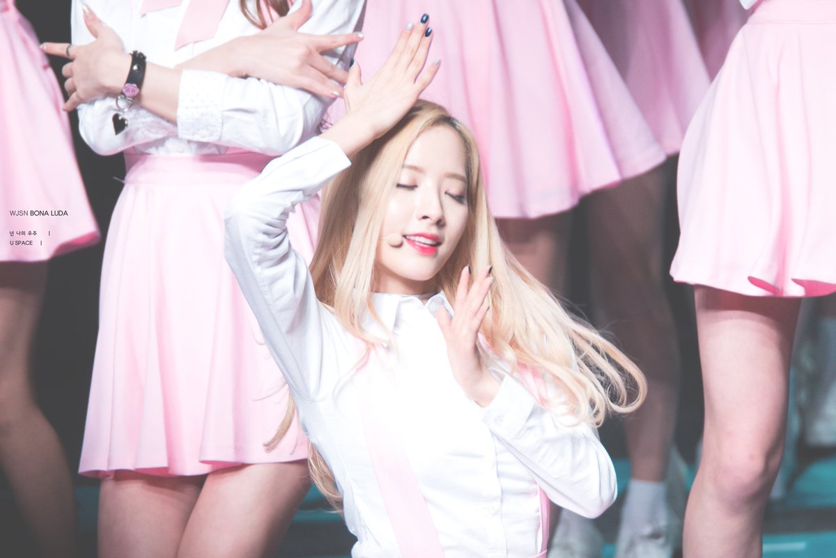 0819pics's tweet photo. ♡ 161127 https://t.co/T7AMYZHMm0