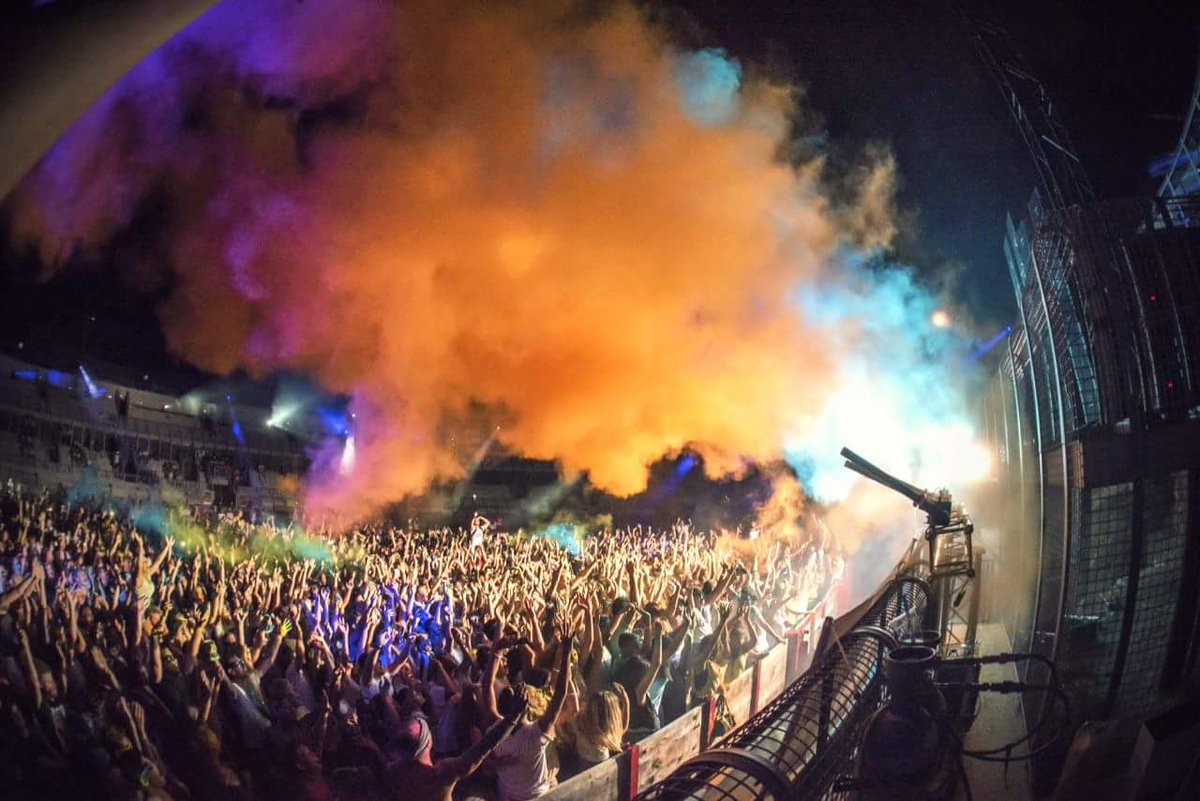 ColorSummer83's tweet photo. ▶▶Le PHÉNOMÈNE #ColorSummerFestival revient SAM 19 AOÛT ! #BeReady🎶🌴☉🎉 TICKETS : https://t.co/eJDORLh7ZX 🔴 #Frejus https://t.co/CWgbUSHPg6