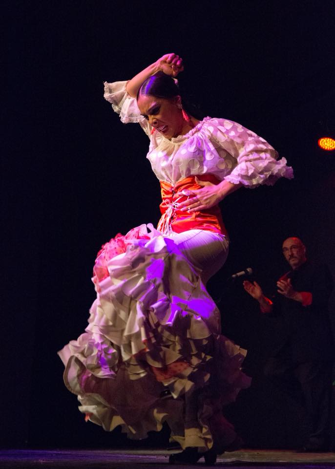 TalentoOnFire's tweet photo. @AlbinHeredia #InstitutoCervantes #Chicago #OnFire @bodegasfaustino #flamenco #baile #arte #flamencosporelmundo #fotosgrafía #caseymitchell https://t.co/bMZ6HPpYtQ