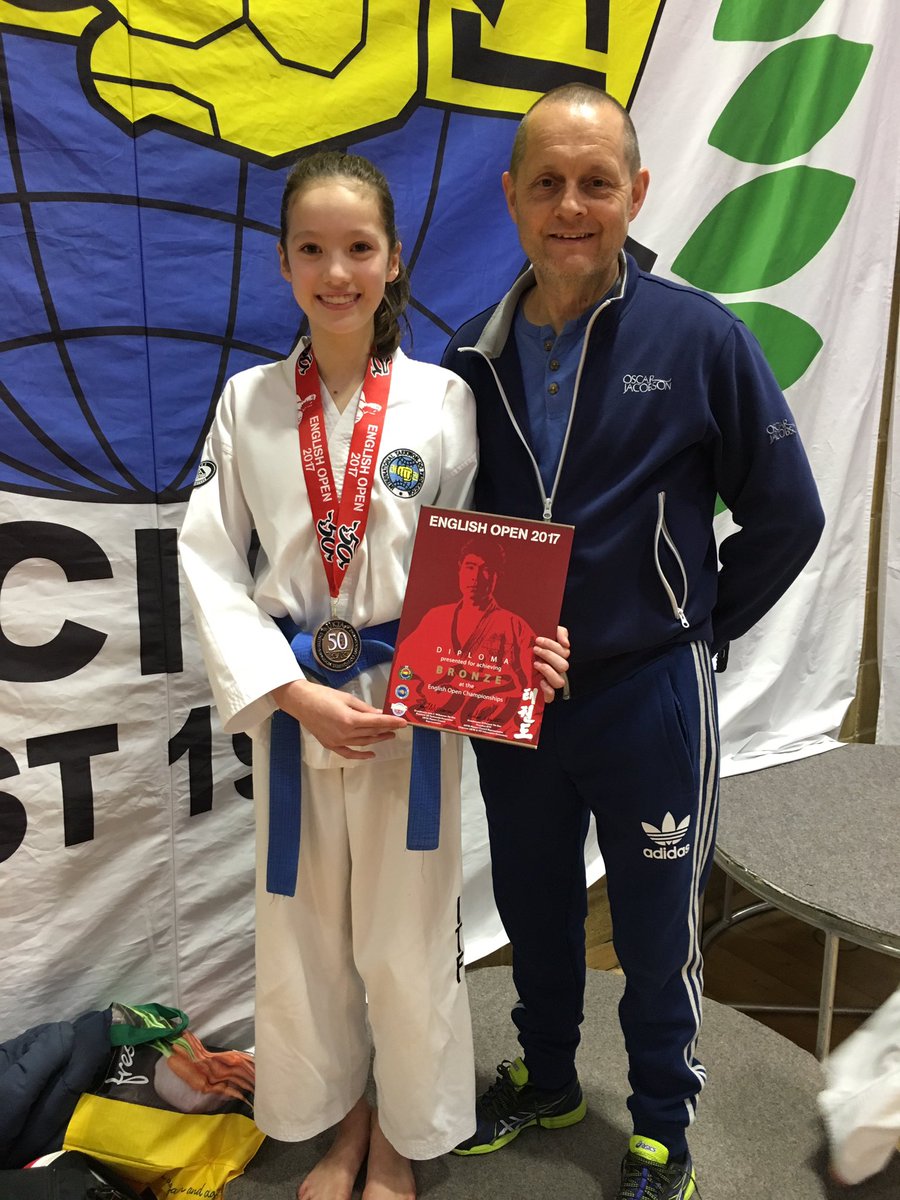 breakthroughtkd's tweet photo. First medal of the day U14 female patterns #EnglishOpen2017 #Taekwondo https://t.co/JwnfW9BNZW