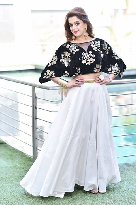 Eventiquereema's tweet photo. Get this look from K'studio by Mukta Walecha at #SpringFiesta #Edition16 #5thapril2017 #hotelhyattregency #cuall https://t.co/OLgQLAgHip