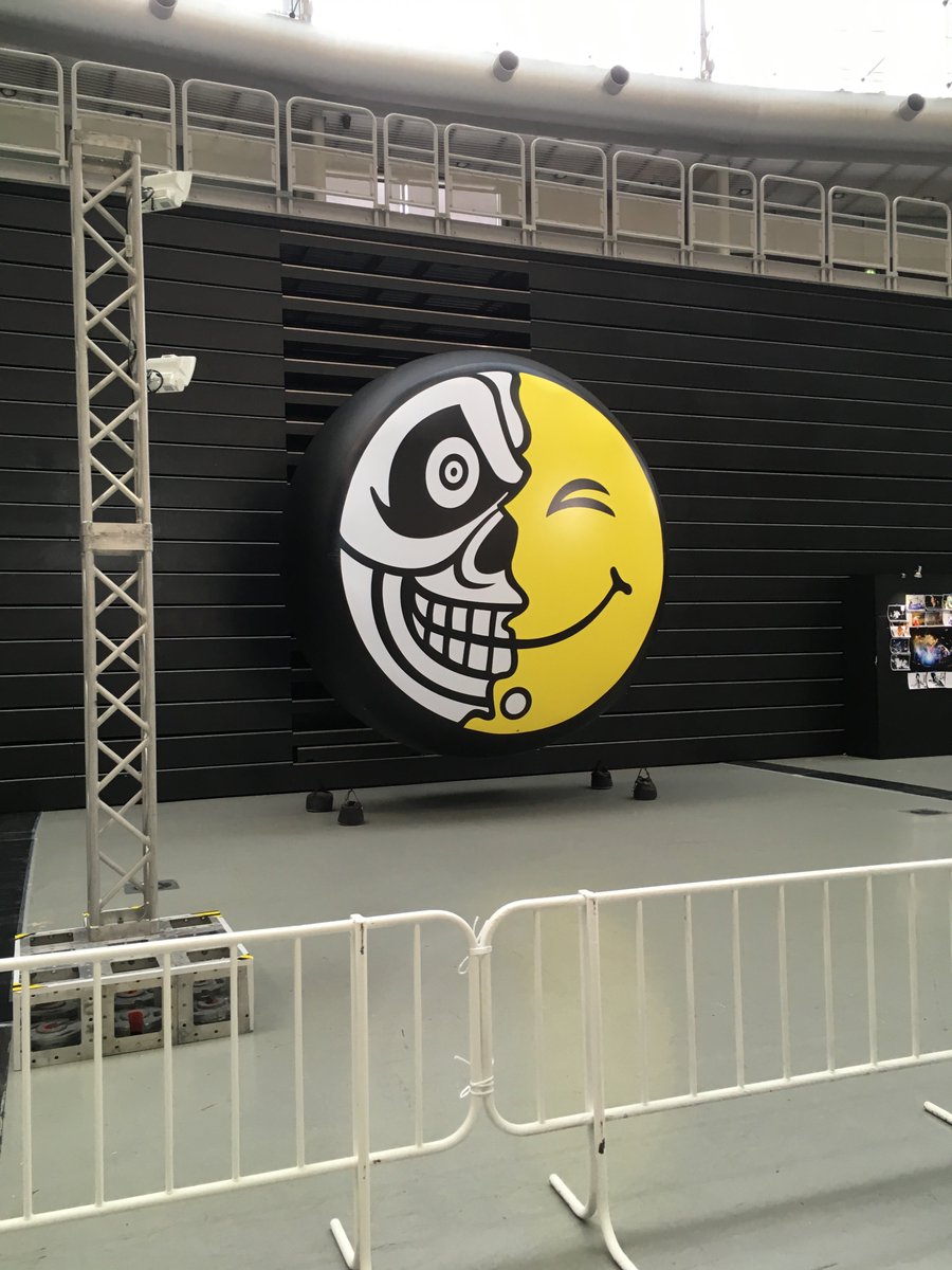 雪 起 Wanima あっと言う間に終わった 移籍の件はまだ何とも言えないけど 世界で一番wanima が好き と言って始めたり最後の曲が終わりのはじまりだったり 含みのある感じだったね 今後の映像作品とかではっきりしそう まぁそんな事は置いといて