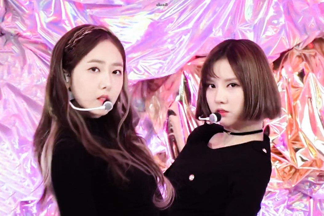 STRSUD's tweet photo. #여자친구 #은하 #신비 #정은비 #더쇼 #fingertip 
은비즈 미모 실화...❓
https://t.co/JUtO1TtLmb
https://t.co/GsIatyYqBz https://t.co/RfRDgePLl6