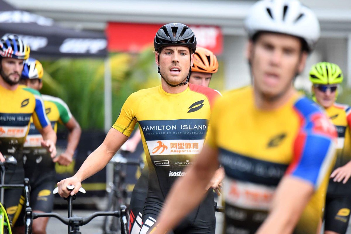 "That salvisberg who always catches vargas feet". My tactic the whole weekend 😁 10th @SuperLeagueTri more that I hoped for!!