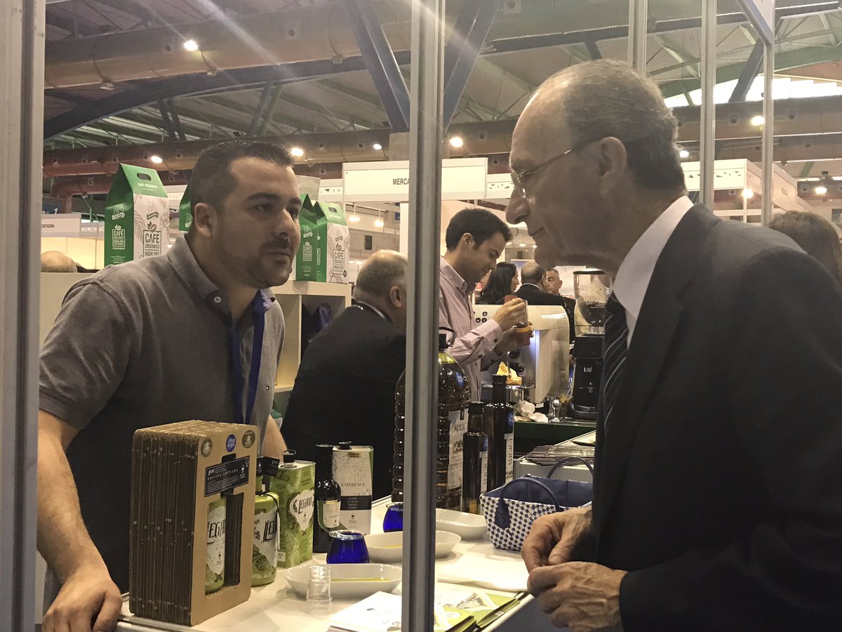 FincaColchado's tweet photo. #aove #evoo #hostelería #turismo #vigenextra inaugurado @SalonHyT estamos en zona @SaboraMalaga mañana cata de aoves de 11 a 12, ¡visítanos! https://t.co/fYlYkIdr3N