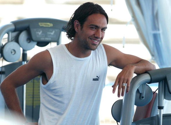 Happy birthday to one of the classiest defenders to ever play the game. 

Alessandro Nesta is 41 today 
