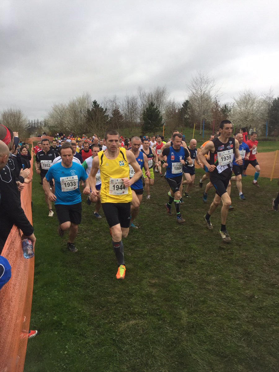 SDIS45's tweet photo. Chaude Ambiance a #CrossSP2017 hier à Nonampteuil (02). La team 45 soudée et motivée. Boue, vent et pluie mais au final que du bonheur! https://t.co/0R5Wd6F7z1