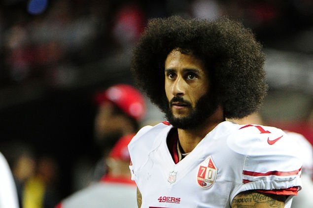 TheRoot's tweet photo. Colin Kaepernick springs into action to help Somalia receive food and water: https://t.co/el9uZq60D0 https://t.co/CSbdozm2yC