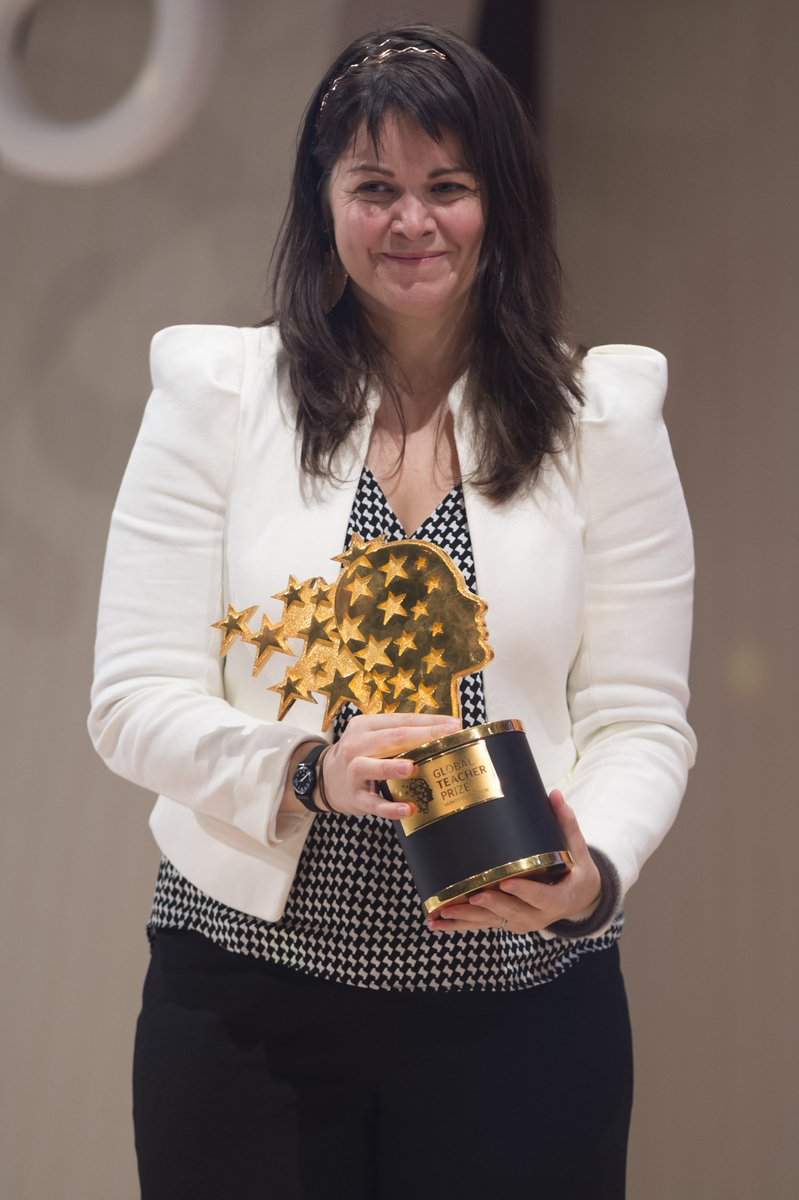 TeacherPrize's tweet image. "We matter. Teachers matter. Thank you so much:" Maggie MacDonnell, 2017 Global #TeacherPrize winner. #TeachersMatter #GESF