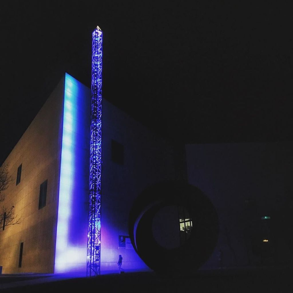 Jeff_Echols's tweet photo. Light Totem and Indiana Arc
.
#RobertAShakespeare #CharlesPerry #iumuseumofart #art #artis… https://t.co/ZTFhFwXVEg https://t.co/JE2OWeUK3G
