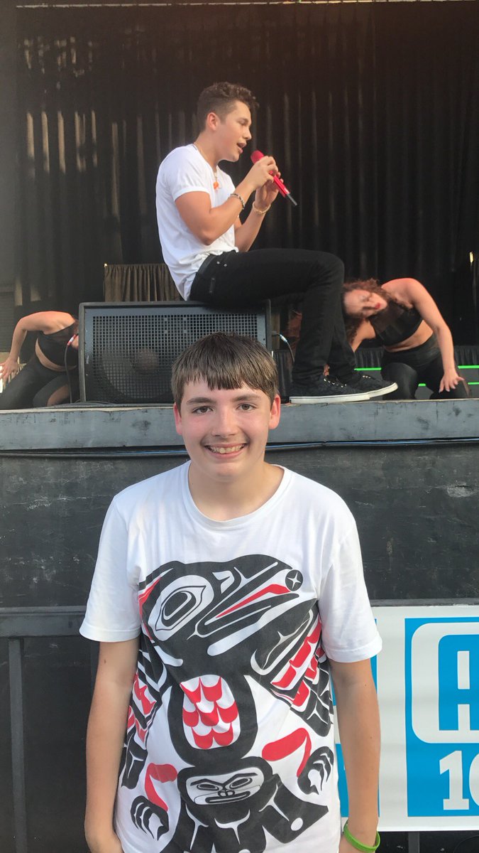 brobroswag's tweet photo. @AMP1037DFW #AMPSPRINGBREAKOUT @AustinMahone was awesome https://t.co/MlxQfdKO9N