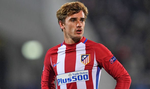 _BeFootball's tweet photo. Antoine Griezmann a inscrit aujourd'hui son 5 ème but sur coup-franc de la saison en Liga, seul Lionel Messi a fait mieux (6) !

💥🇫🇷 https://t.co/hcw7ehH2Xe