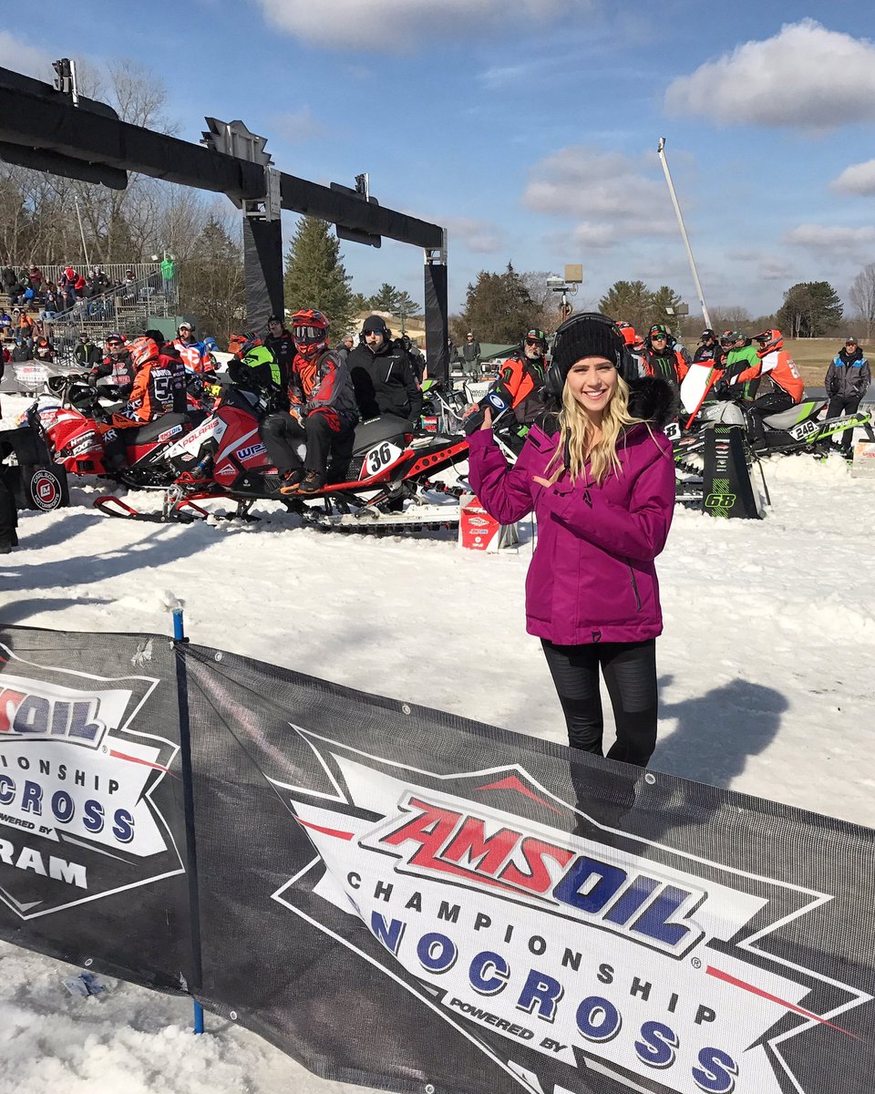 ktmosborne's tweet image. The champ is among these riders. Green flag racing kicks off LIVE on @CBSSportsNet 3pmET. Who&apos;s going to take the #proopen championship?🍾🏆