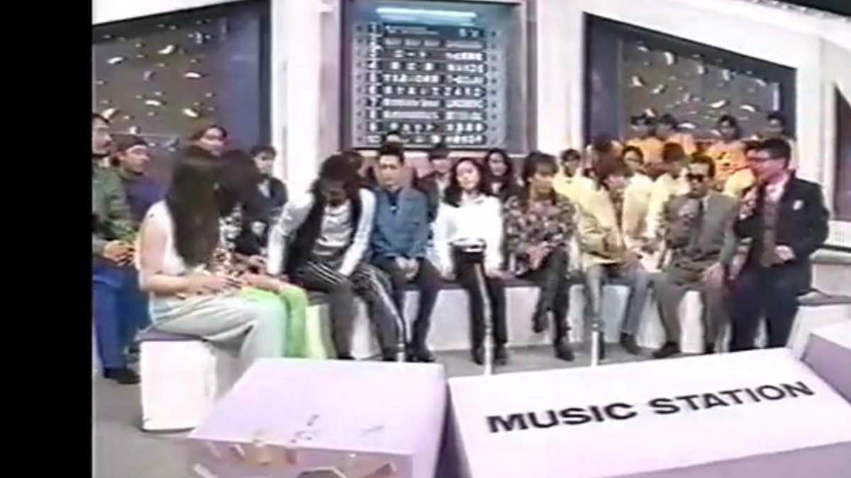 tokyo_u_victory's tweet photo. 井上昌己さん『恋が素敵な理由』Mステ1993年2月5日 ZARD『負けないで』と共演。3月19日 B’z『愛のままにわがままに 僕は君だけを傷つけない』と共演。
2ヶ月連続で出演されてB’zとZARDと共演されました。
#井上昌己 #恋が素敵な理由 #ZARD #Bz #Mステ https://t.co/mP2bPLc0k4