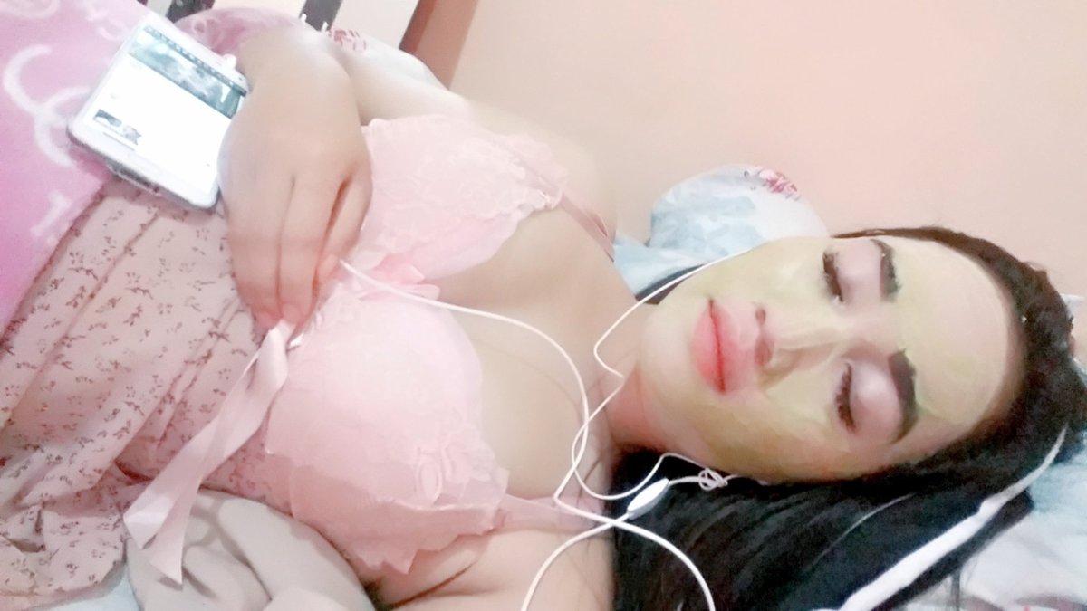 Bebbyzhiee (@melizzhaokta) on Twitter photo 