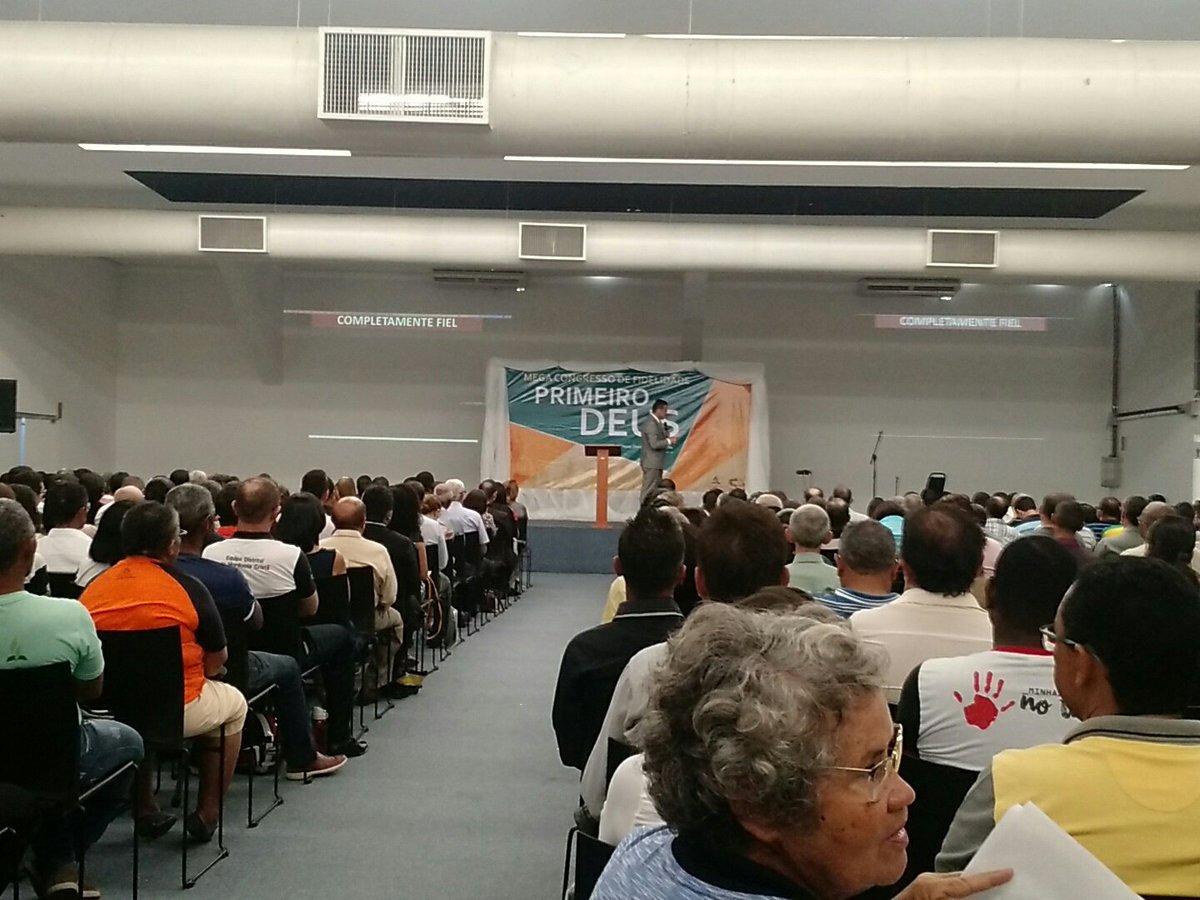 jwellmarquess's tweet photo. MEGA ENCONTRO DE FIDELIDADE da APe é marcado pelo princípio de q Deus está em primeiro lugar. @pastorotimar @prmoisesmsilva @HelvioGroeschel https://t.co/ZwNnVJzQWI