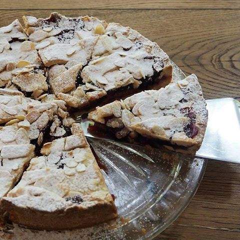 Almond - blueberry pie #tarta #de_metro_bakery <a href="/DP_BISTRO/">DP BISTRO™</a>