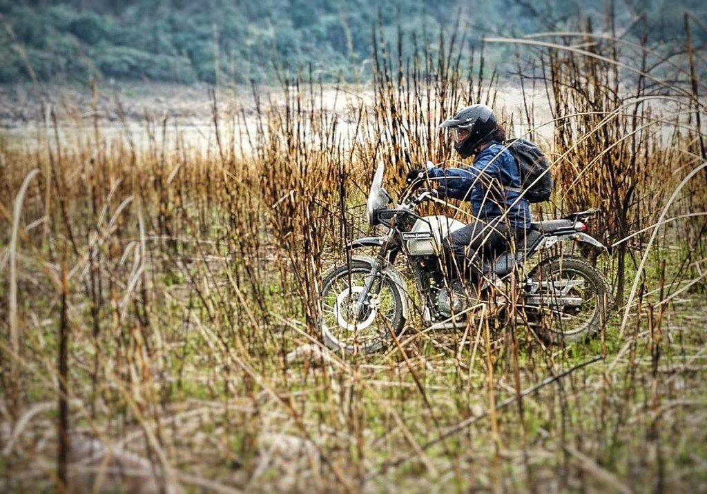 harshmanrai's tweet photo. Hope y'all had a good weekend 😎 #helmetstories #Himalayan #adventure https://t.co/q6FegeNm8R
