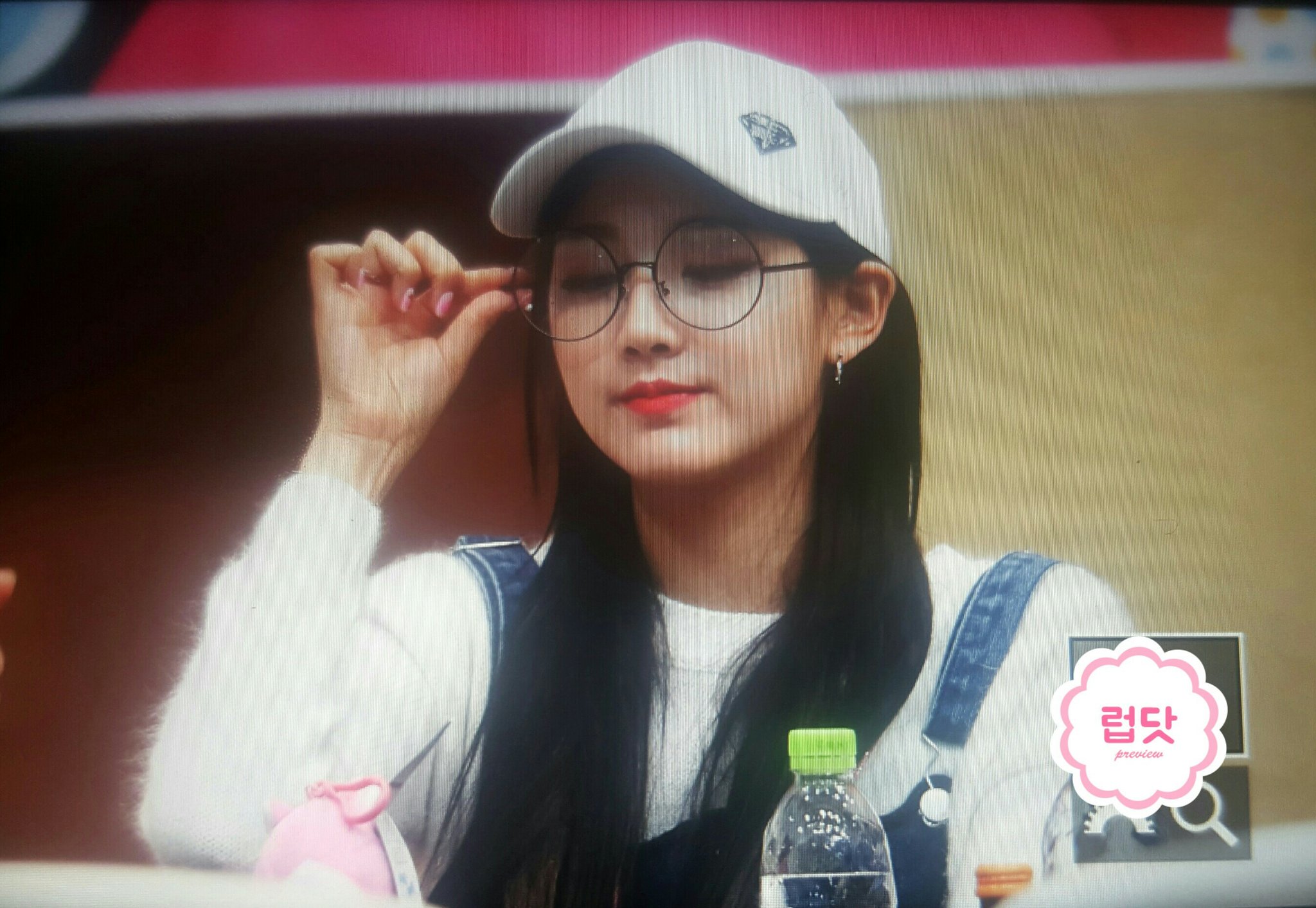 jeong yein indonesia on twitter preview 170318 lovelyz yein jeong yein indonesia on twitter preview 170318 lovelyz yein
