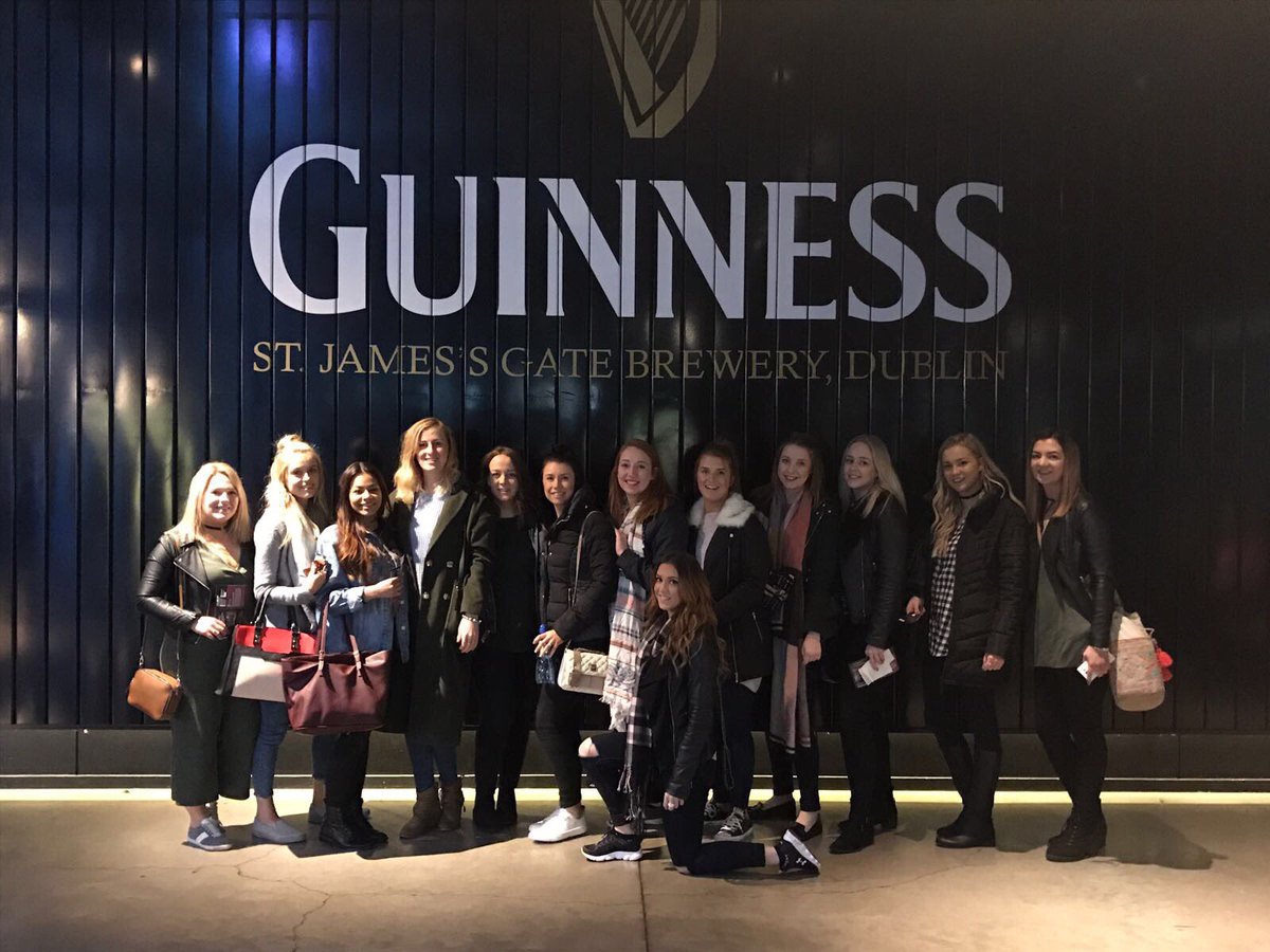 AmyE_Smith's tweet photo. Missing Dublin with the girlies 😭 https://t.co/cTyPeEOwYy