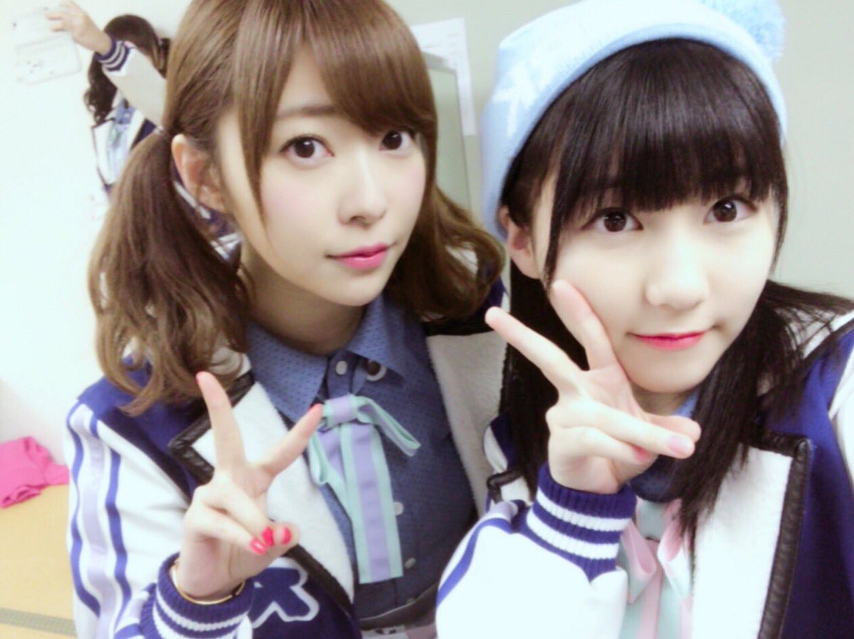 Sry__14's tweet photo. また少し髪を切るので、少し伸びた髪の毛でできる髪型を楽しんでます😂
恥ずかしい髪型ではありますがコンサートということでたまーーにならありかな？😂 https://t.co/8k2xr0JyLR