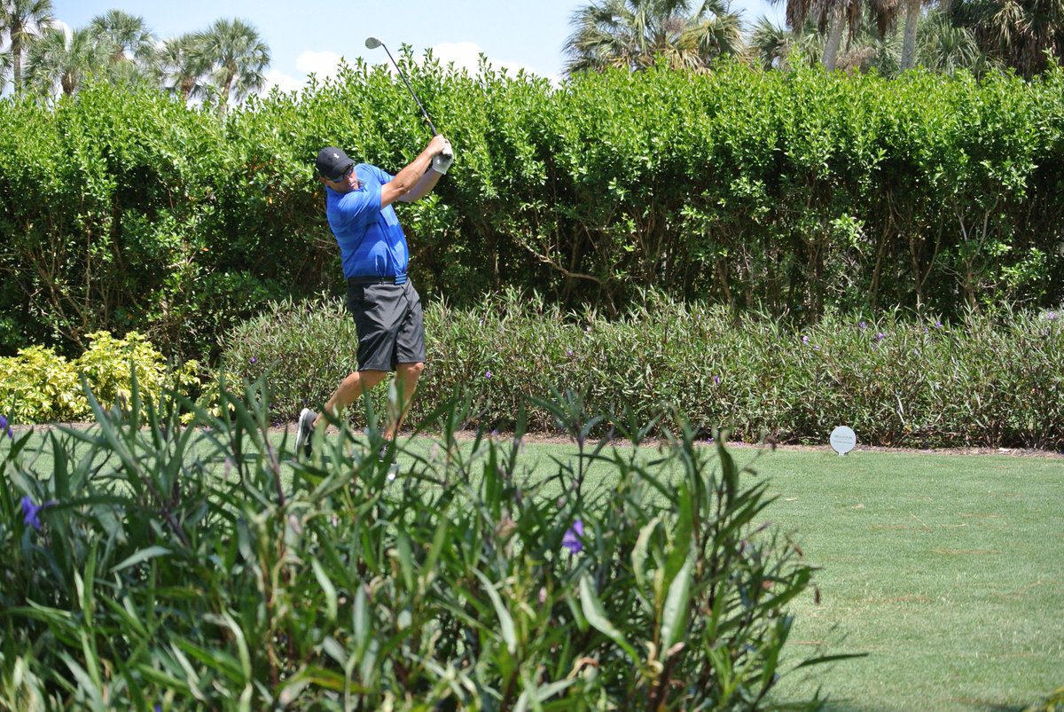 FMRotarySunrise's tweet photo. Head outside & get your #golfswing practice in! Get a
team of 4 together for our #ProAmClassic. We'll supply
the Pro https://t.co/PKhaEqxnhu https://t.co/QAzuhbGkB8