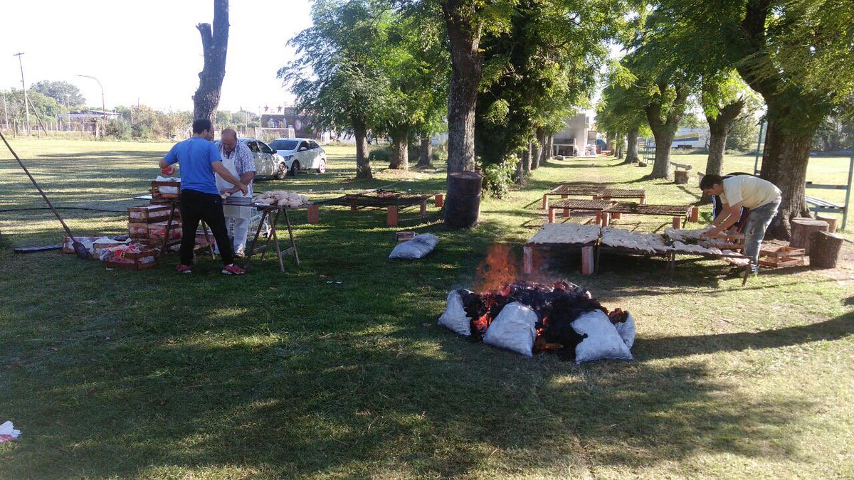 #polladasolidaria ya esta en marcha la primer Pollada del año