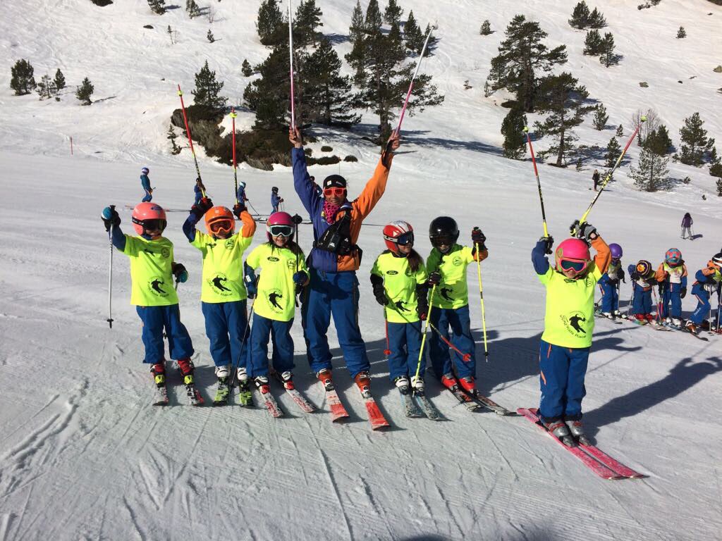 EcoaOrdino's tweet photo. Trofeu U10 Ford. El grup Ecoa 2n classificat 😍Felicitats a tots 👏👏👏 https://t.co/yLQdQQCg8G