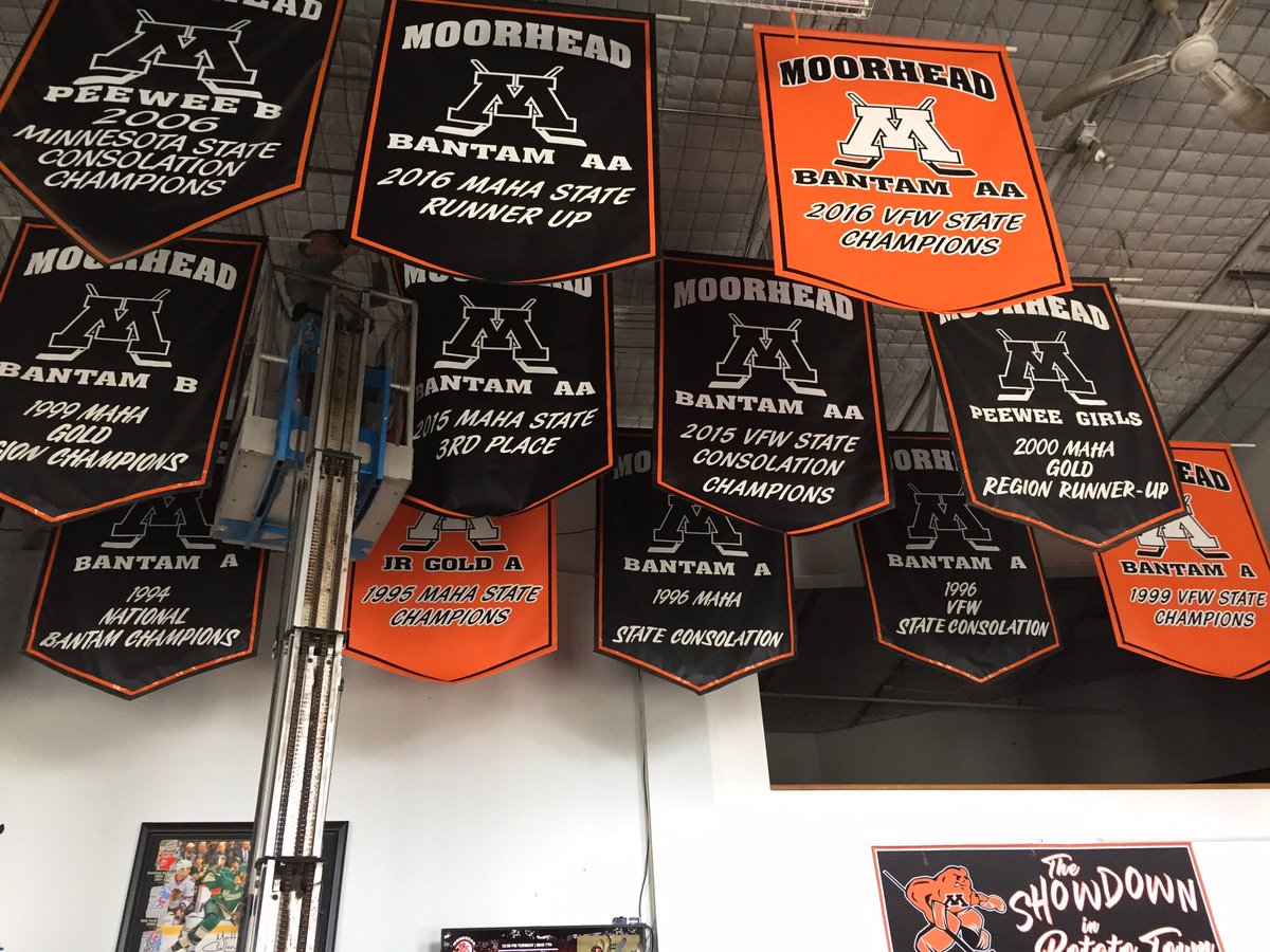 MHDHockeyHub's tweet photo. Championship Sunday! Good luck @moorheadjg (championship) @MoorheadBantmAA (Consolation) and @MoorheadPWBB (championship). Make it orange! https://t.co/t23zdU1vS1