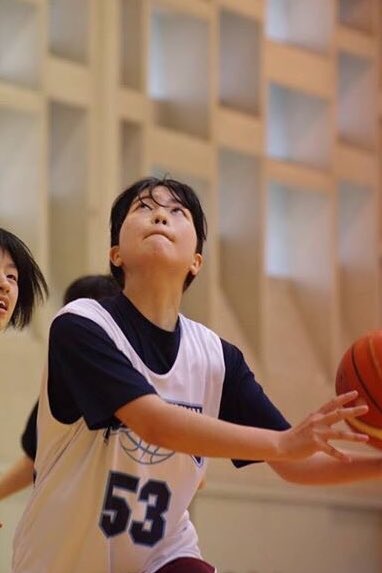 ট ইট র 東京大学運動会女子バスケットボール部 部員紹介 今日から部員紹介をはじめます まずは新2年生編 記念すべき1人目は 筋トレ後のプロテインが大好物 ストイック先輩 コートネーム いる 出身高校 都立西 バスケ歴 11年 新入生への