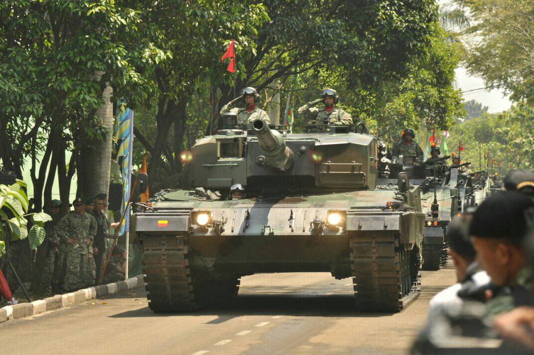 Cakra_Kostrad's tweet photo. Tank Leopard adl salah satu Main Battle Tank (MBT) tercanggih saat ini, sekelas dgn Tank Abrams yg terkenal ketika perang Teluk berlangsung. https://t.co/VATwhITYhs
