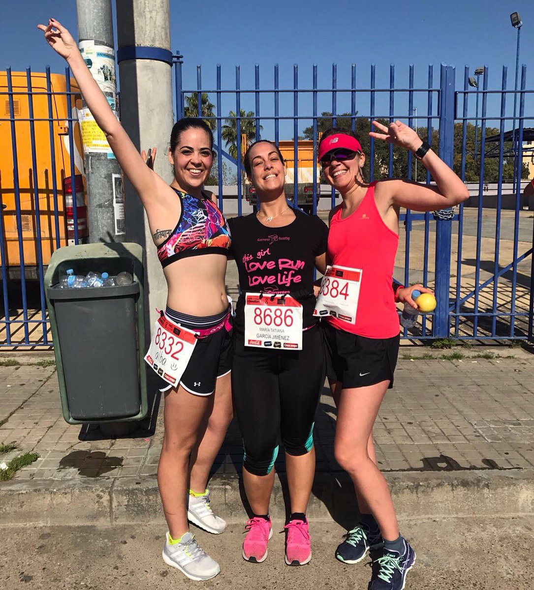 Choco_Addicta's tweet photo. Sé feliz y no mires por qué.

#imd #Sevilla10 #run #Sevilla #piernacaspower #tipaso #operaciontrimono https://t.co/8ALZLDcREl