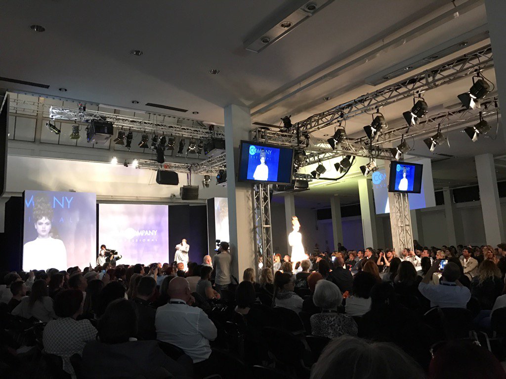 Grandissimo show HAIR COMPANY PROFESSIONALI